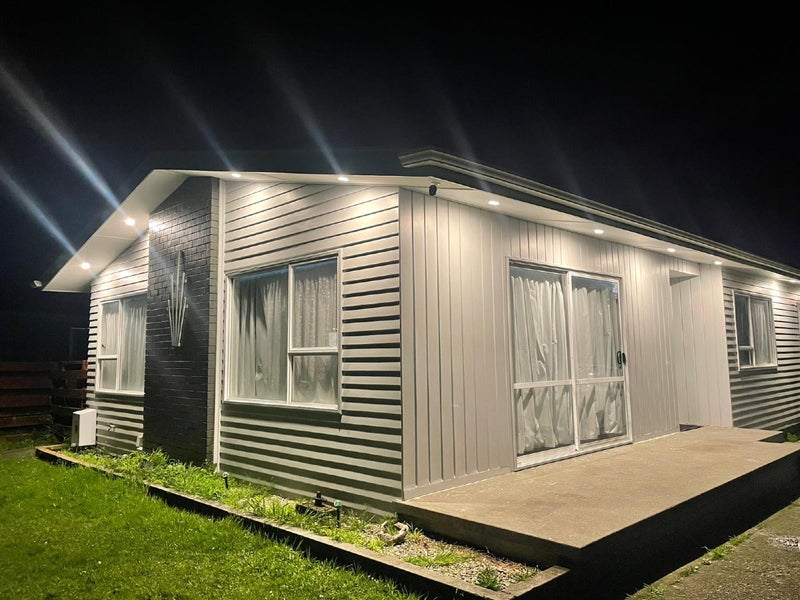 6 Dewsbury Grove, Wainuiomata, Lower Hutt - Carousel 1