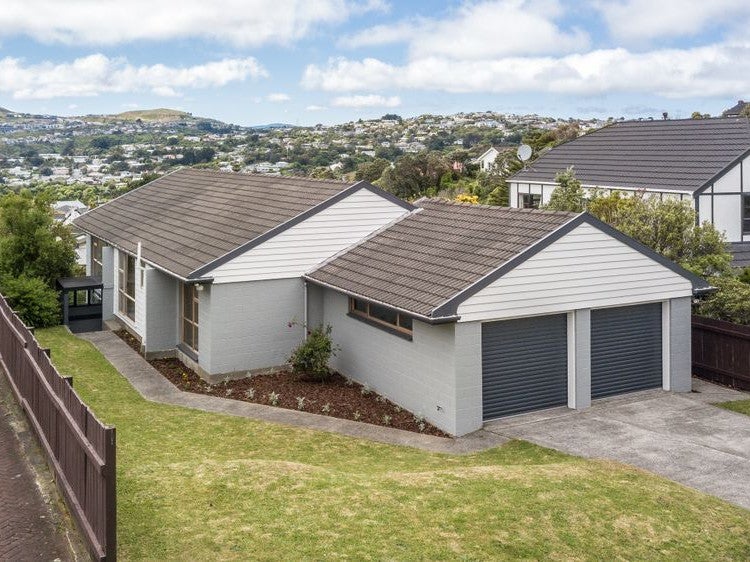 41 Cambrian Street, Churton Park, Wellington - Carousel 1
