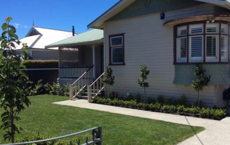 4 SUMMER STREET, Stanley Point, Auckland - Carousel 1