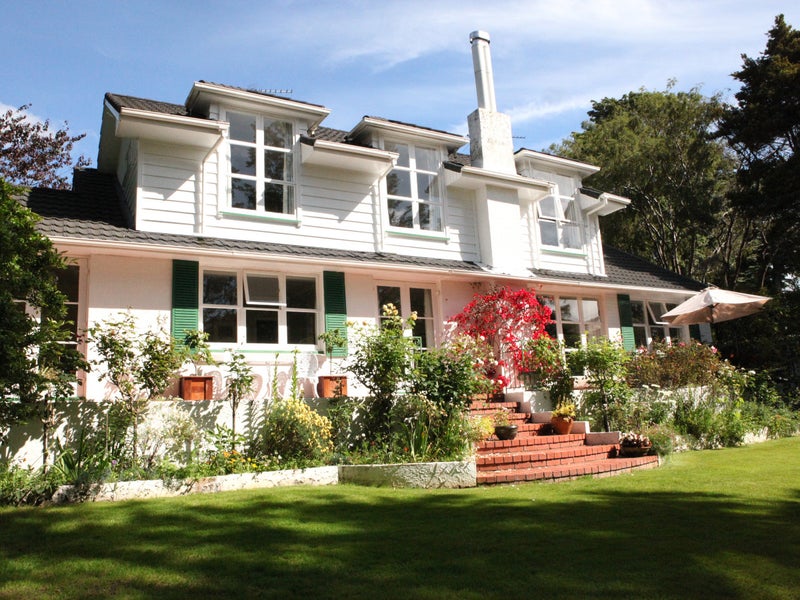 23 Chatsworth Road, Silverstream, Upper Hutt - Carousel 1