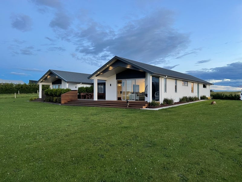 69 Sunrise DR, Seaward Bush, INVERCARGILL - Carousel 1
