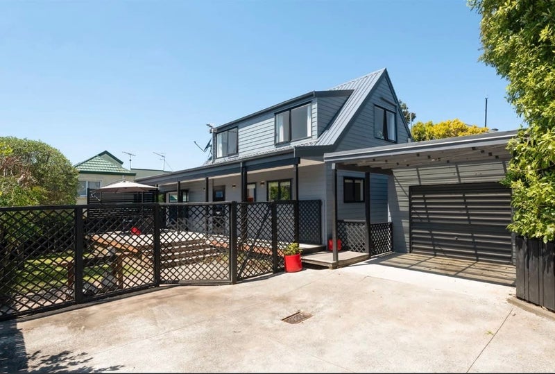 28A Rautara Street, Orakei, Auckland - Carousel 1