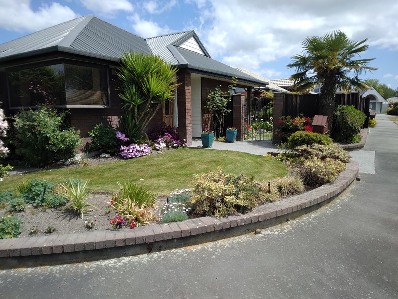1 Goodall Place, Redwood, Christchurch - Carousel 1
