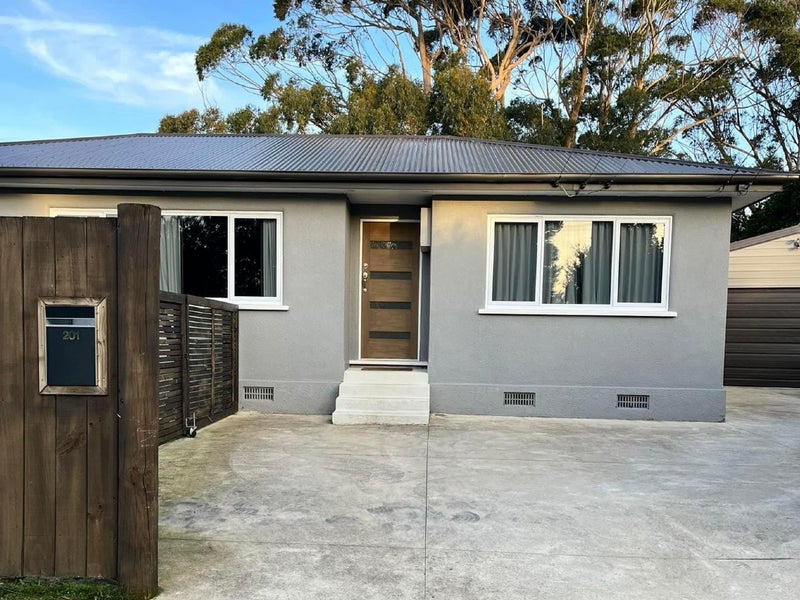 201 Frankley Road, Frankleigh Park, New Plymouth - Carousel 1