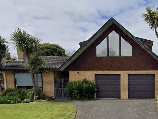 5 Talga Court, Conifer Grove, Takanini - Carousel 1