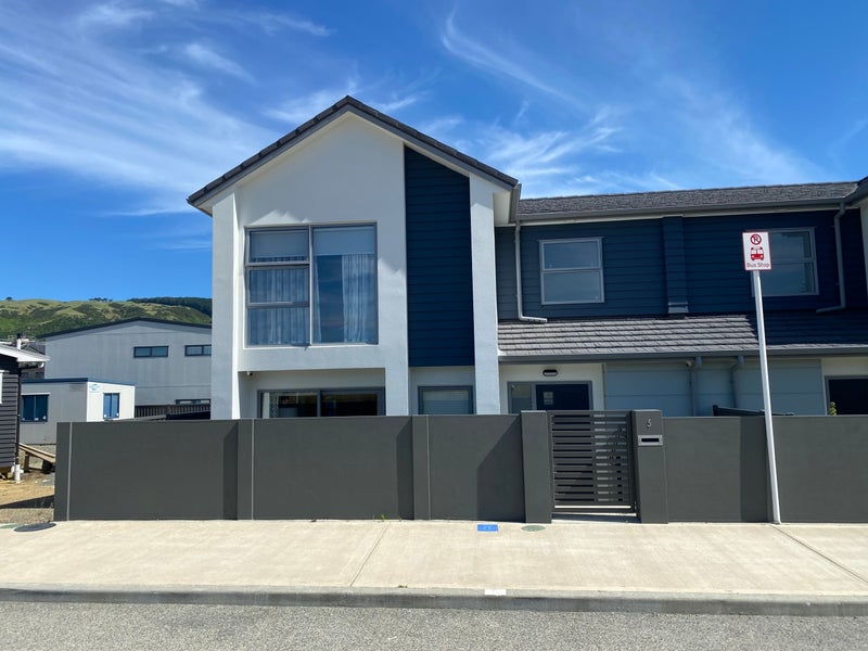 5 Karearea Avenue, Kenepuru, Porirua - Carousel 1