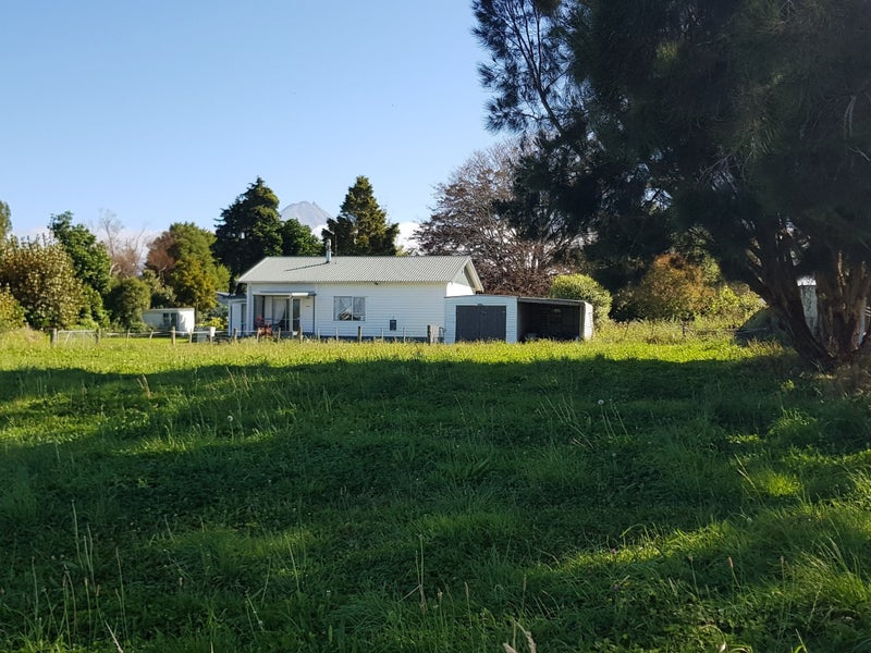 64 Victoria street, Kaponga, Taranaki - Carousel 1