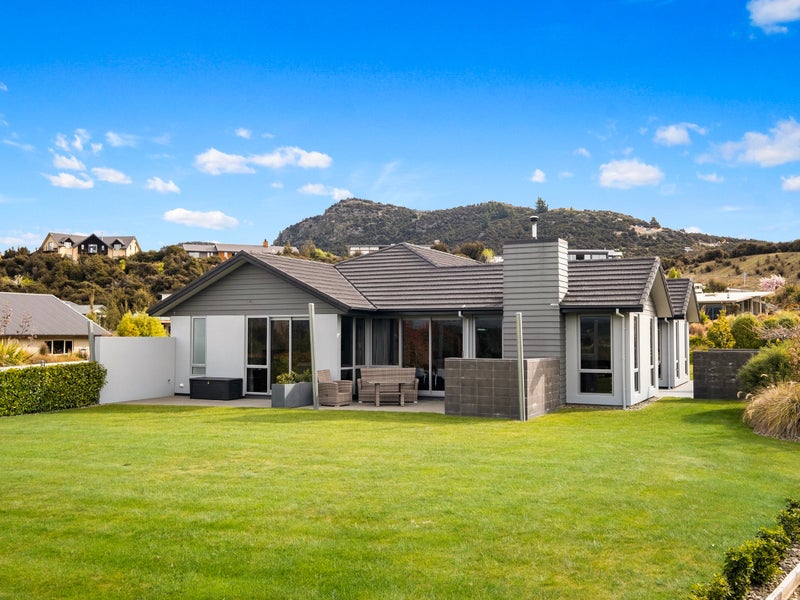 1 Hardie Place, Albert Town, Wanaka - Carousel 1