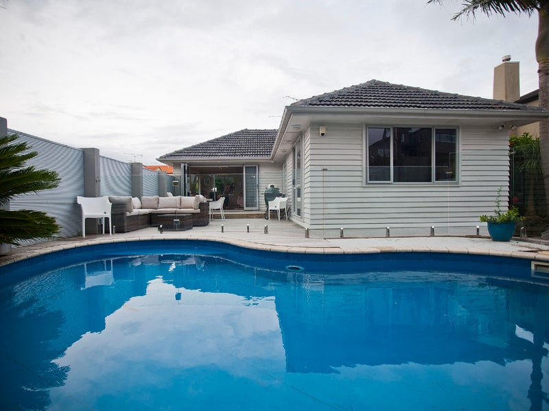 84A Vale Road, St Heliers, Auckland - Carousel 1