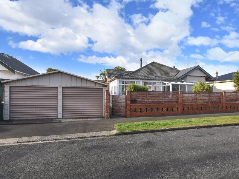 77 Ascot Street, Saint Kilda, Dunedin - Carousel 1