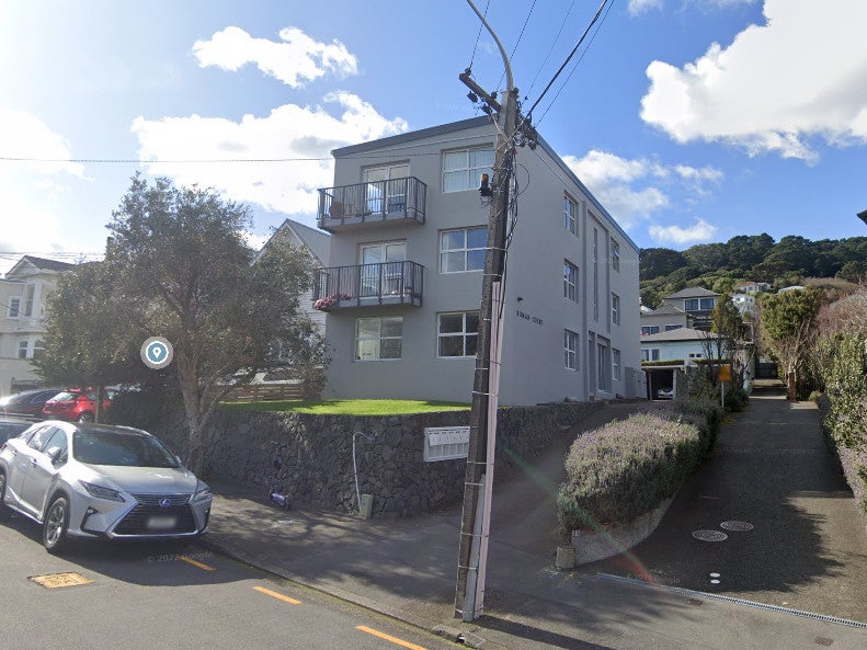 2/36 Roxburgh Street, Mount Victoria, Wellington - Carousel 1