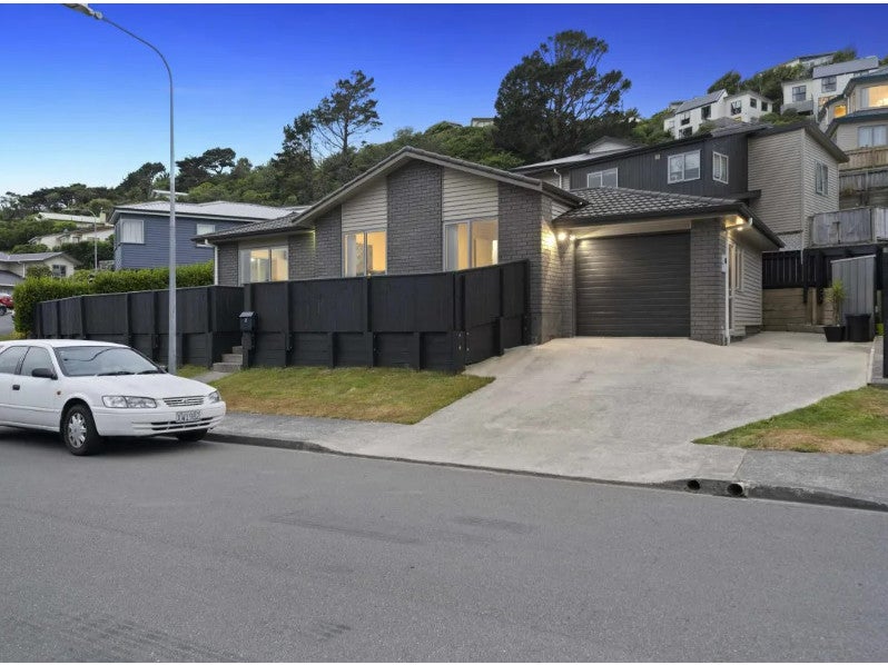 5 Cresswell Place, Johnsonville, Wellington - Carousel 1