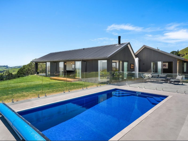 668 Kaitemako Road, Welcome Bay, Tauranga - Carousel 1