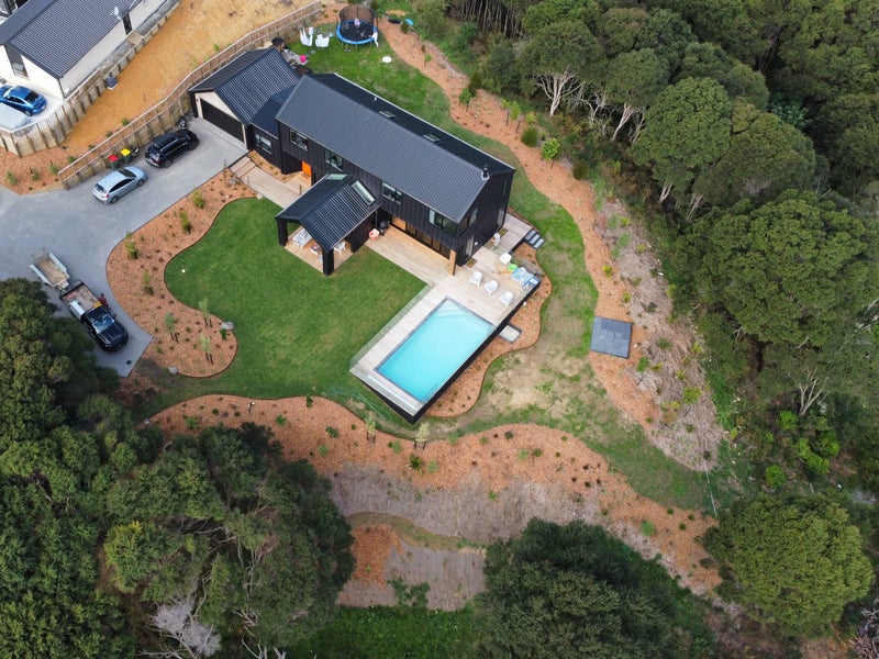 18 Eckford Lane, Maraetai, Auckland - Carousel 1