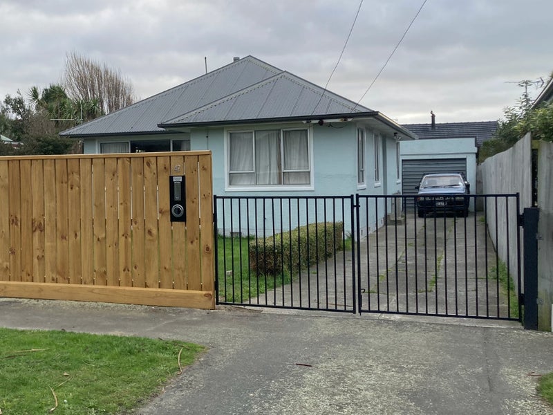 42 Halsey Street, South New Brighton, Christchurch - Carousel 1