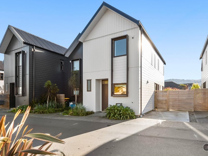 17 Ron Deal Way, Epuni, Lower Hutt - Carousel 1