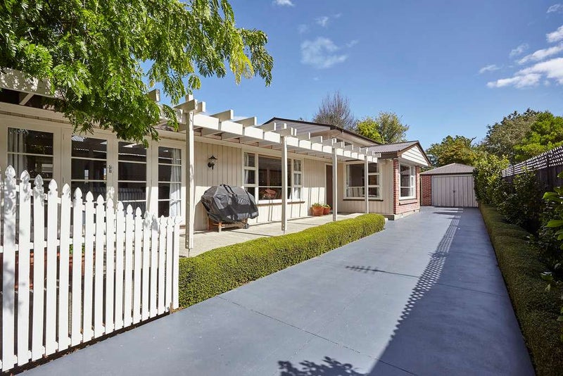 25 Sevenoaks Drive, Bryndwr, Christchurch - Carousel 1