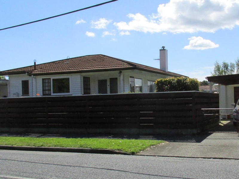 19 Avon ST, WATERLOO, LOWER HUTT - Carousel 1