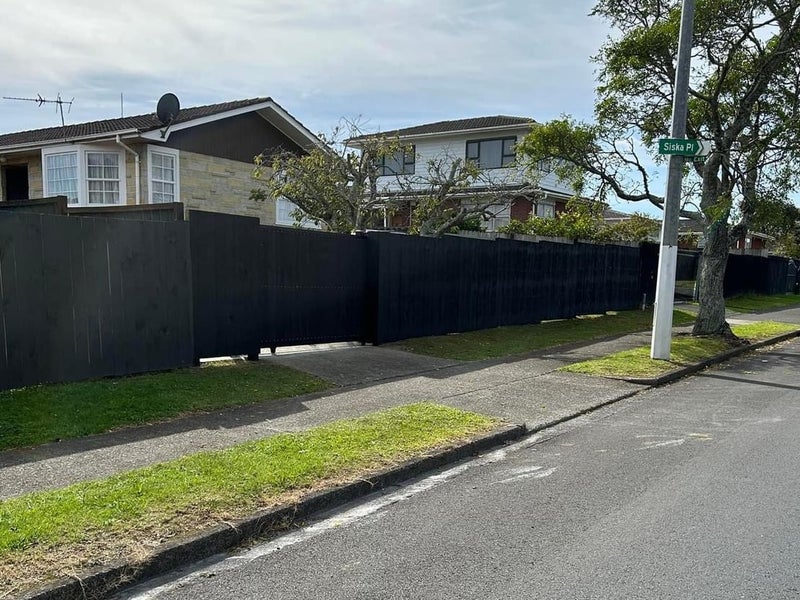 173 Mahia Road, Wattle Downs, Auckland - Carousel 1