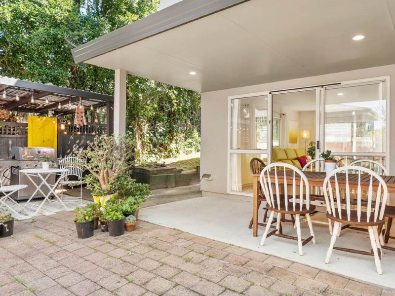 2/40 Becroft Drive, Forrest Hill, Auckland - Carousel 1