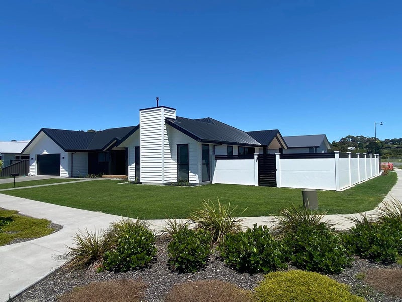 25 Ruapehu Road, Poraiti, Napier - Carousel 1