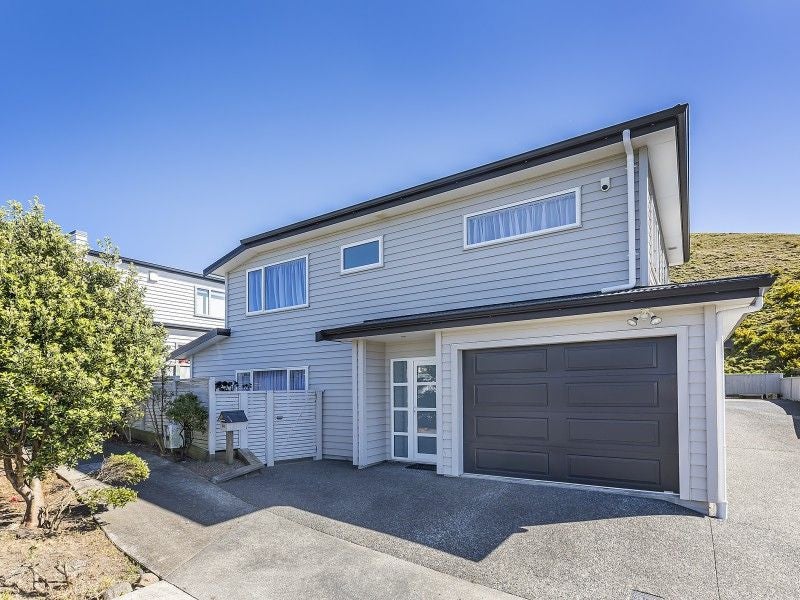 215 Mclintock Street North, Johnsonville, Wellington - Carousel 1