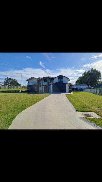 8 Anda Place, Karaka, Papakura - Carousel 1