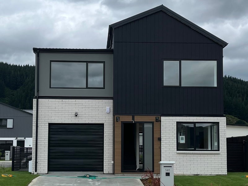 141 Mawai Hakona Drive, Wallaceville, Upper Hutt - Carousel 1