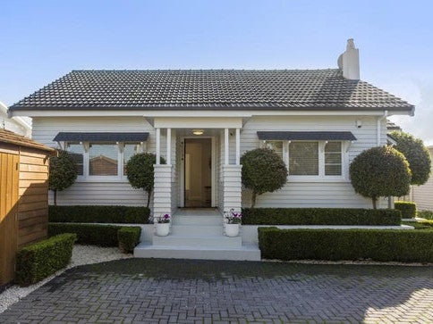 1/227 Meola Road, Point Chevalier, Auckland - Carousel 1