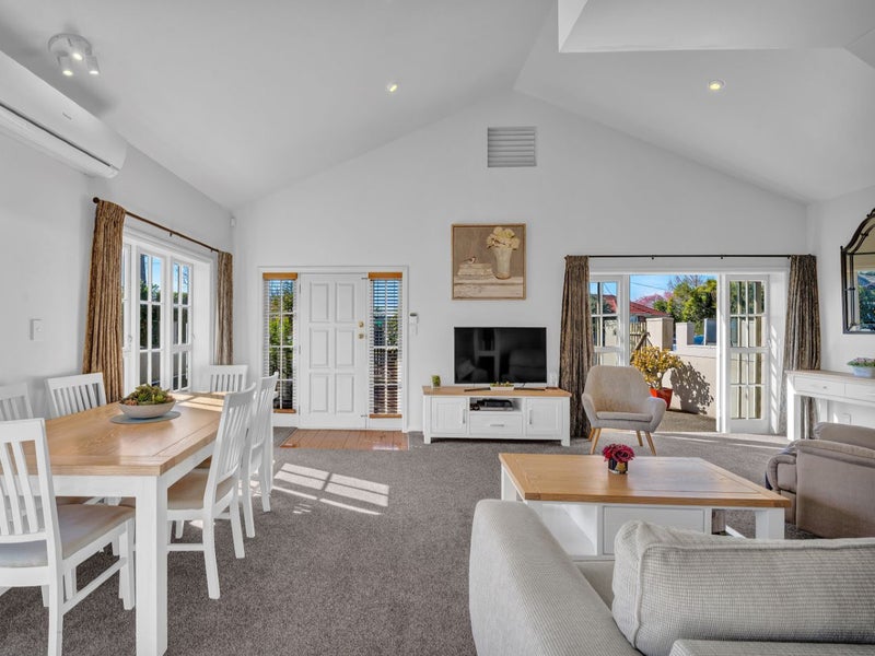 66 Yeovil Road, Te Atatū Peninsula, Auckland - Carousel 1