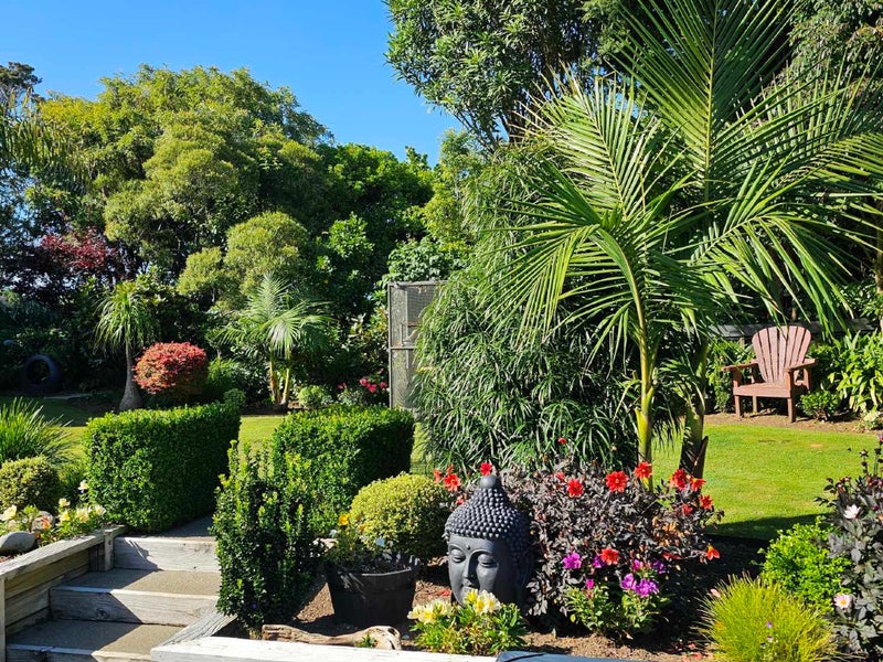 12 Manuka Place, Whalers Gate, New Plymouth - Carousel 1