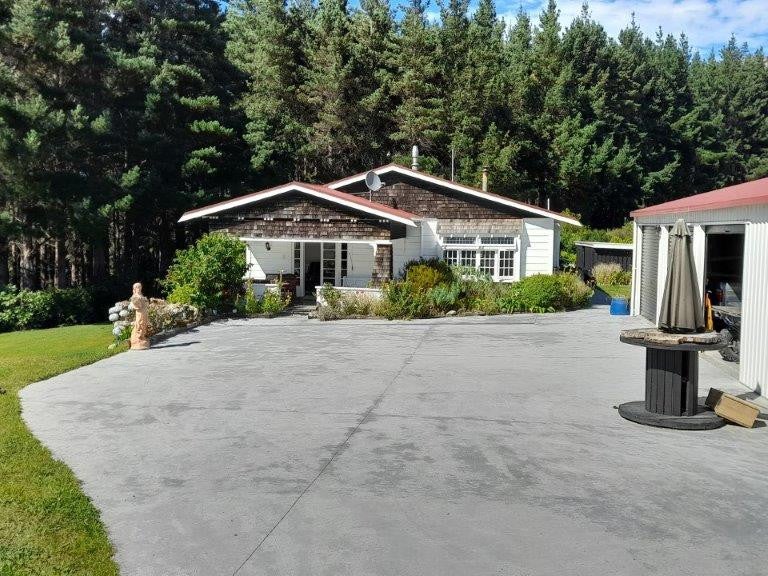 33 Karapoti Road, Craigs Flat, Upper Hutt - Carousel 1