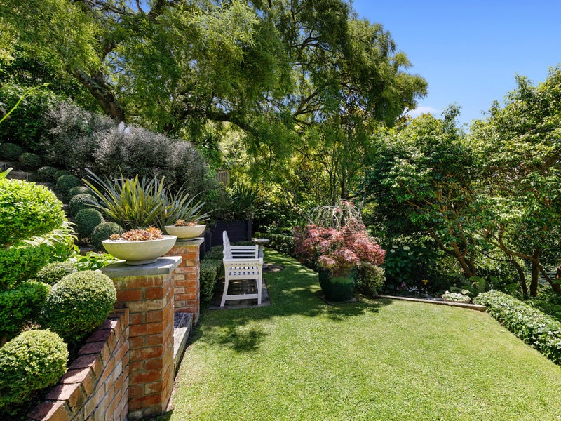 42 Hill Road, Belmont, Lower Hutt - Carousel 1