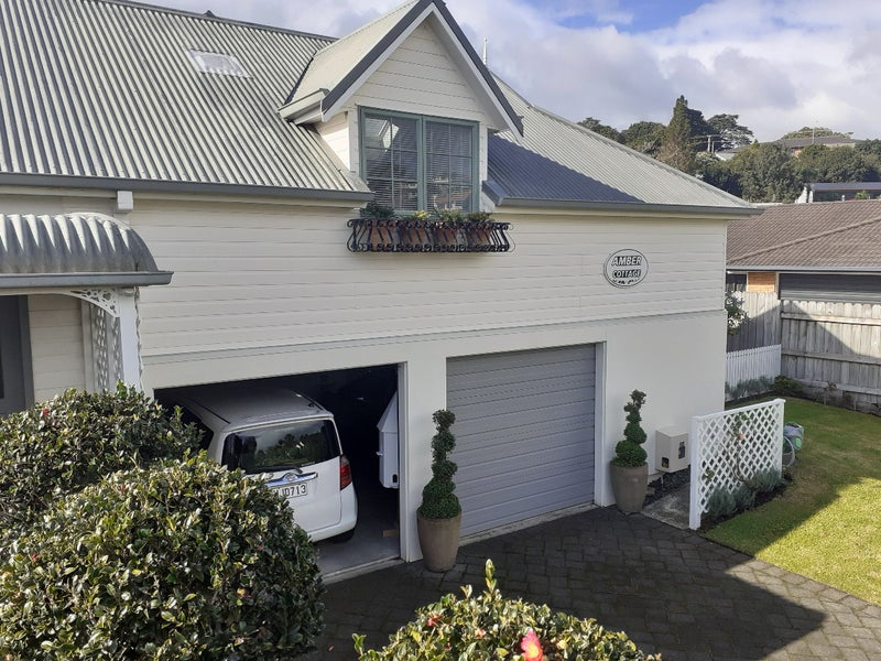 23 Amberley Crescent, Bethlehem, Tauranga - Carousel 1