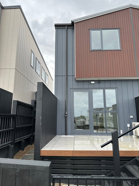 28 Salvia Lane, Totara Park, Auckland - Carousel 1