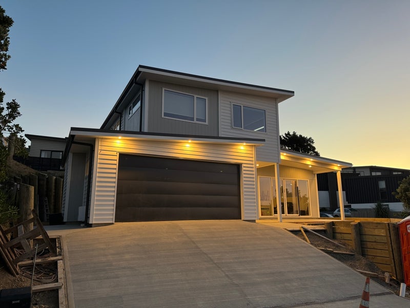 2 Epic Way, Newlands, Wellington - Carousel 1