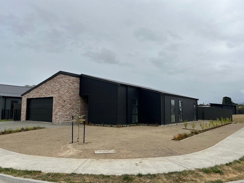 0 Ngaumutawa RD - Carousel 1