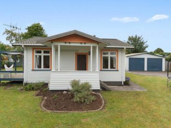 8 Arthur Crescent, Hilltop, Taupo - Carousel 1