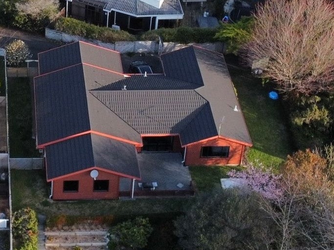 14 Kingfisher Close, Brown Owl, Upper Hutt - Carousel 1