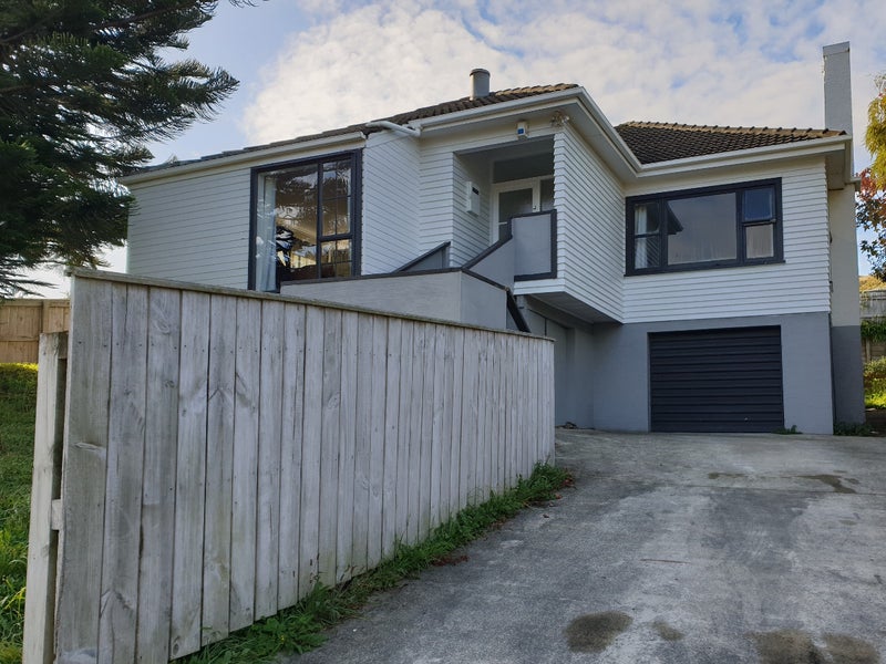 24 Tremewan Street, Tawa, Wellington - Carousel 1