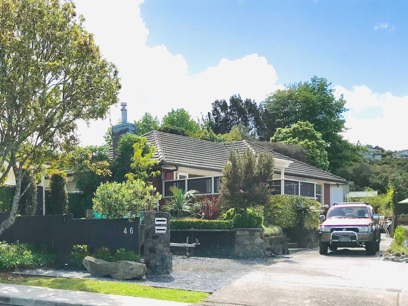 46 Hilling Street, Titirangi, Auckland - Carousel 1