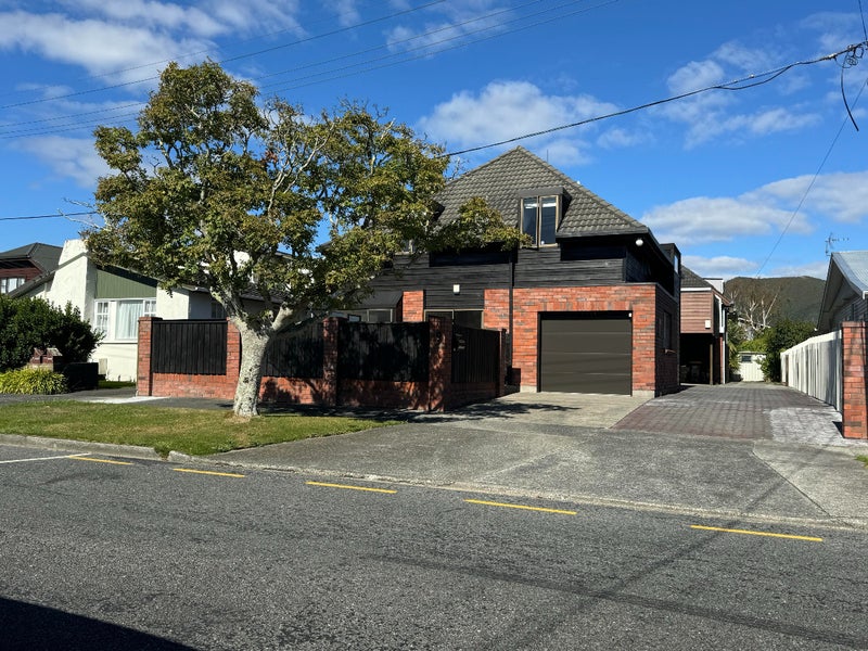 9 Colin Grove, Hutt Central, Lower Hutt - Carousel 1