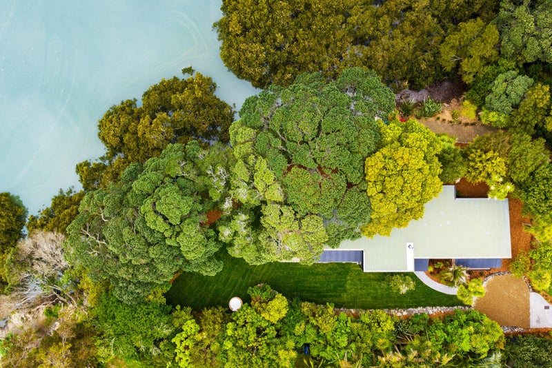 32 Seacombe Road, Point Chevalier, Auckland - Carousel 1