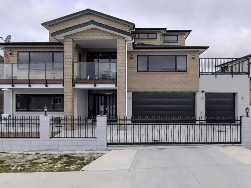 27 Saint Maroun Rise, The Gardens, Auckland - Carousel 1