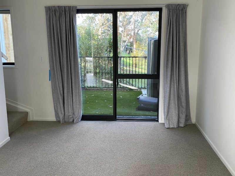 6/60 Kemp Road, Massey, Auckland - Carousel 1
