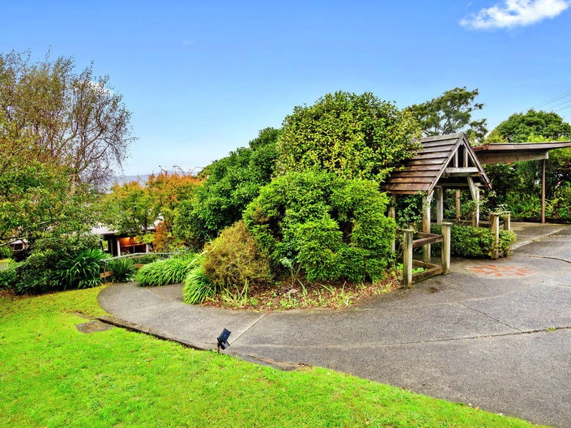 152 Normandale Road, Normandale, Lower Hutt - Carousel 1