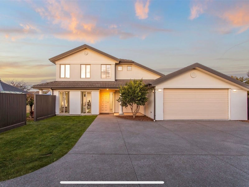 18 Scarlet Lane, Redwood, Christchurch - Carousel 1
