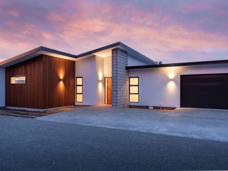 1 Monarch Lane, Springlands, Blenheim - Carousel 1