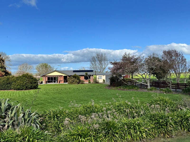169 Kiroa Road, Gordonton, Hamilton - Carousel 1