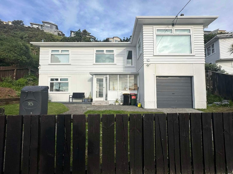 15 Ahuriri Street, Strathmore Park, Wellington - Carousel 1